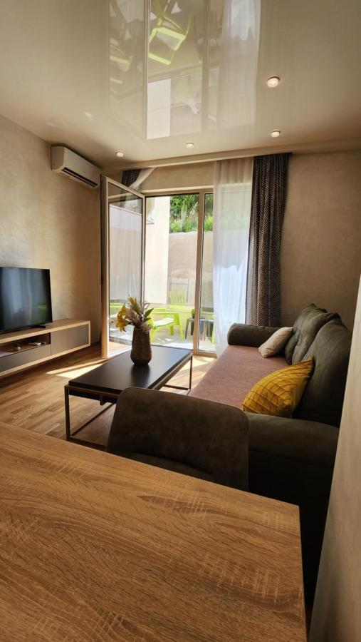 Apartment Becici Stan *
